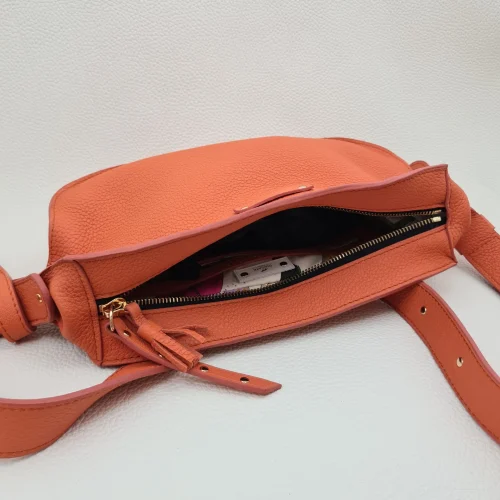 banane en cuir recyclé